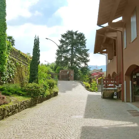Roccolo Miralago By Interhome Cerro (Laveno-Mombello)