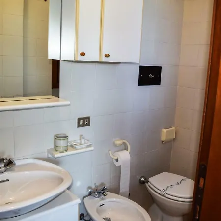 Roccolo Miralago By Interhome Cerro (Laveno-Mombello)