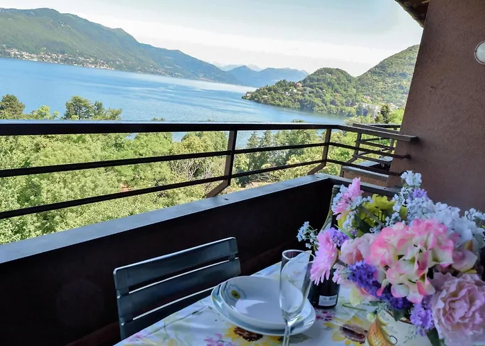 公寓 Roccolo Miralago By Interhome *