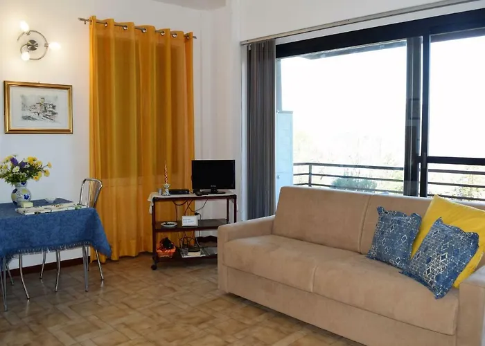 Roccolo Miralago By Interhome Cerro (Laveno-Mombello)